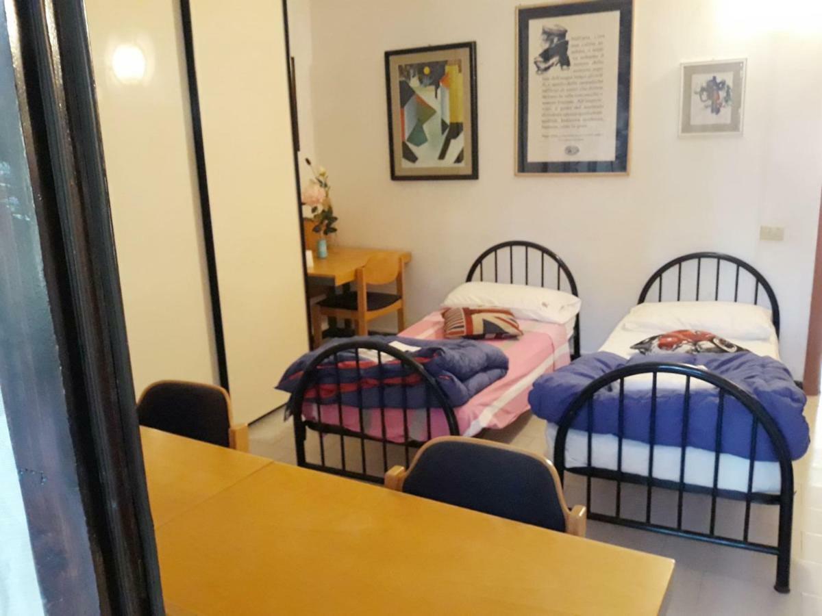 Bed In Siena Hotel Tognazza Ngoại thất bức ảnh